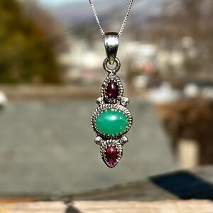 NEW! Green Onyx & Garnet Necklace